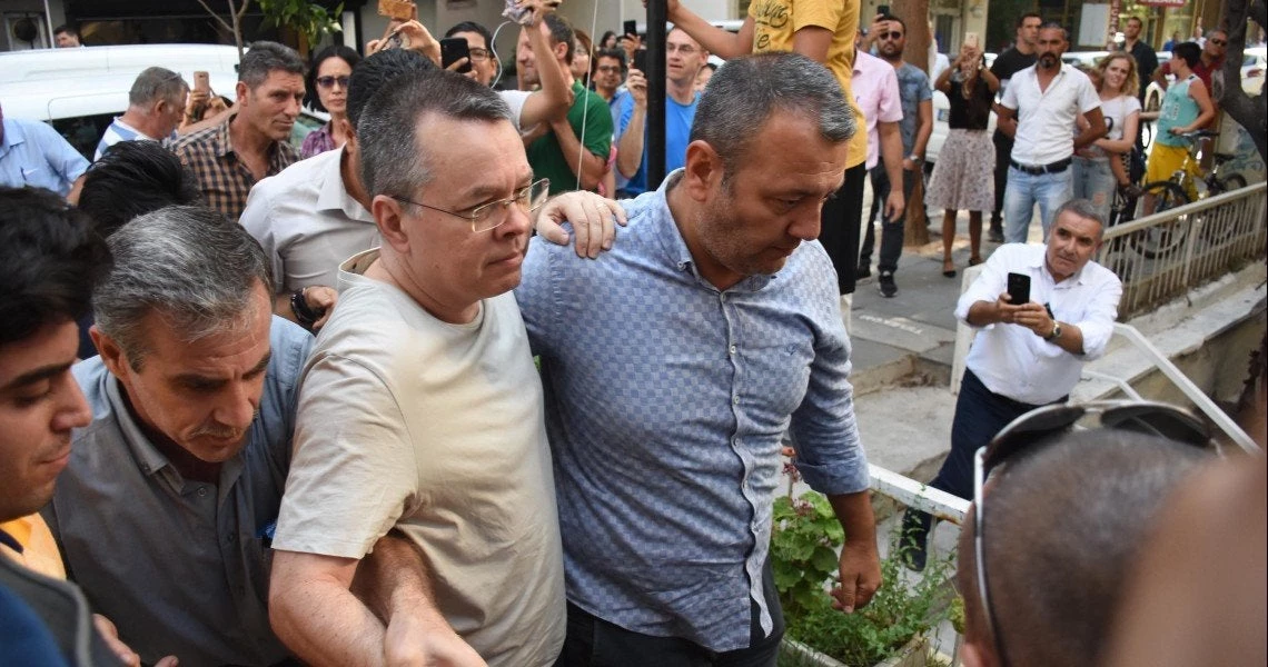 Daily Sabah: Απέσυραν τις καταθέσεις κατά Μπράνσον τρεις μάρτυρες κατηγορίας